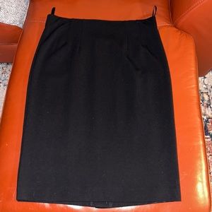 Super Soft EUC  Atelier Luxe Boutique Black Skirt Size 6